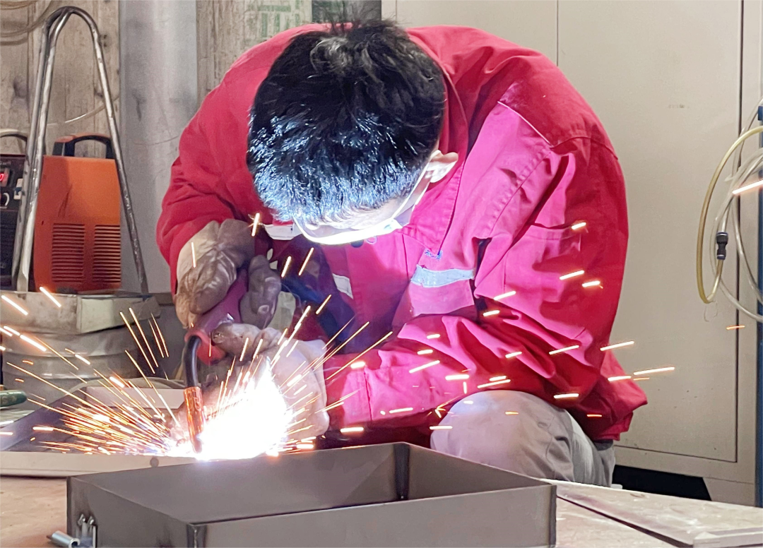 钣金焊工3.png